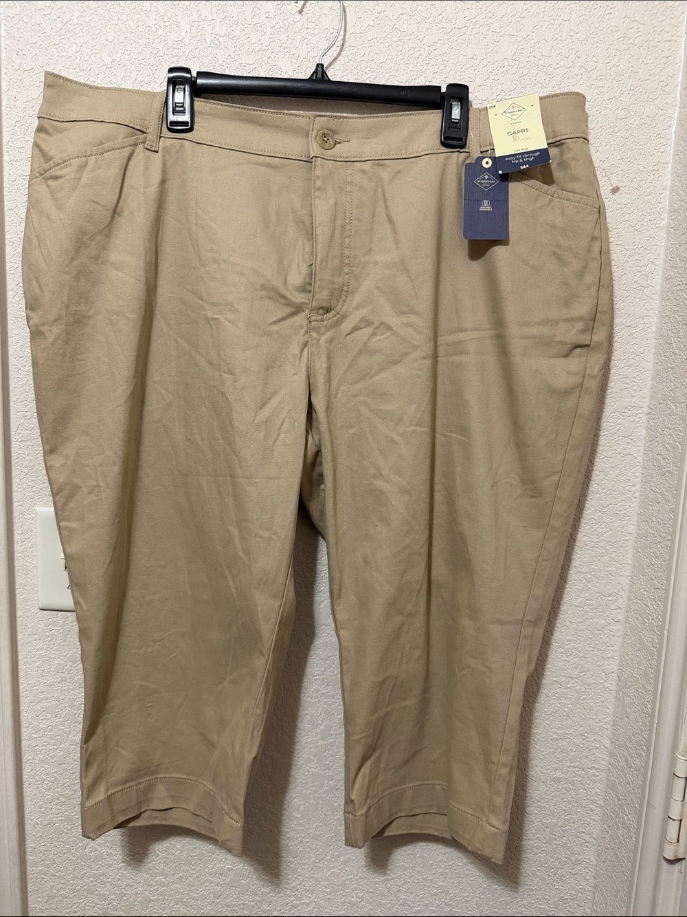 St. John's Bay Women's Khaki Capris